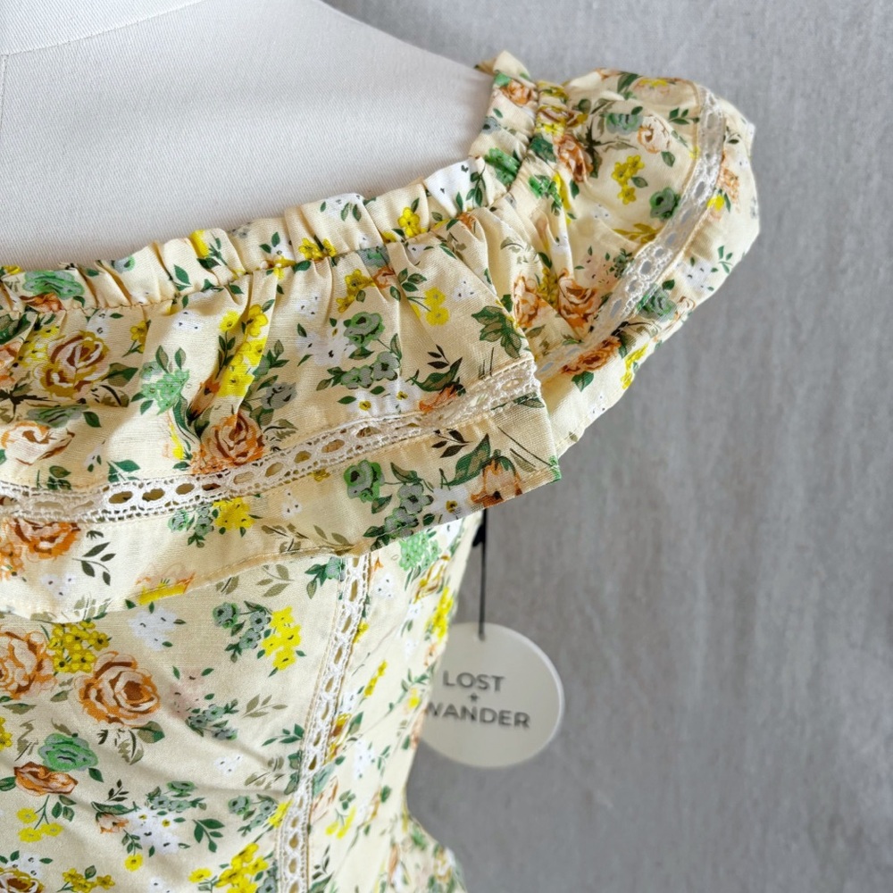 NWT earth angel lost + wander yellow top size small - Picture 2 of 5